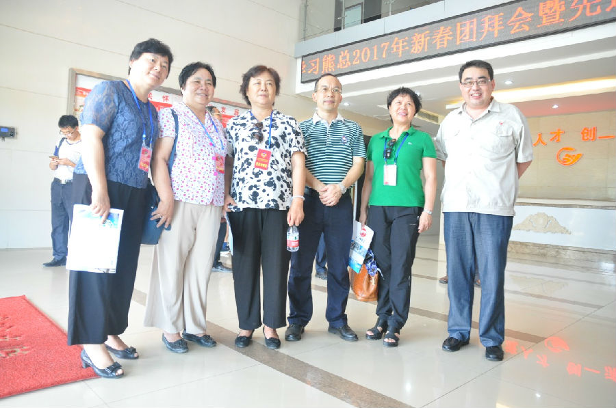 自治區(qū)政協(xié)委員、玉林市政協(xié)主席梁偉江一行到我司現(xiàn)場(chǎng)調(diào)研