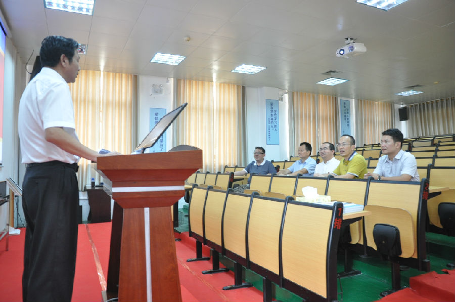 玉林市委常委、組織部長覃天衛(wèi)到廣西銀億調(diào)研