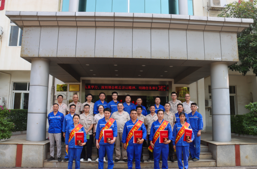 致敬匠心，爭先創(chuàng)優(yōu)